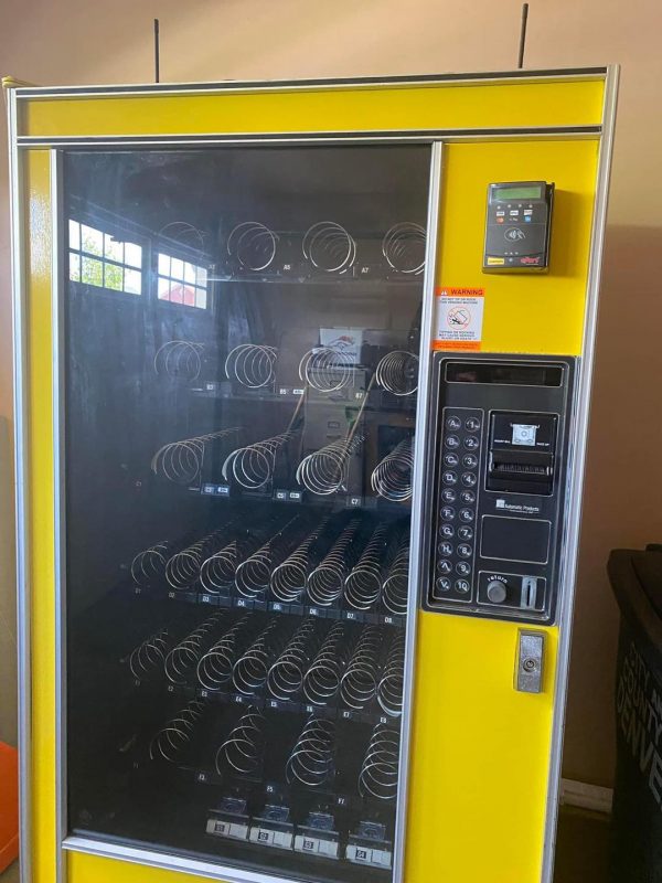 Buy Automatic Products 111 Snack Machine Online - Image 4